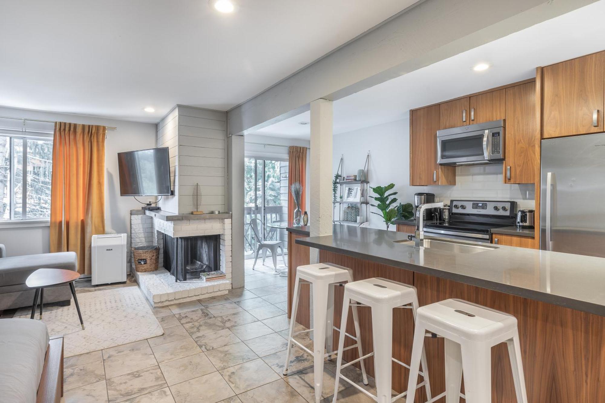 Whistler Studio Next 2Lifts W/Free Parking Екстер'єр фото